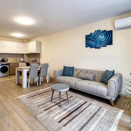 Апартамент караминков